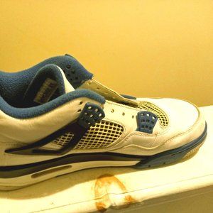 Blue, black, and white Joran 5s.